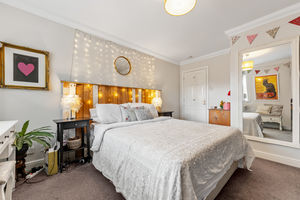 Bedroom 4- click for photo gallery